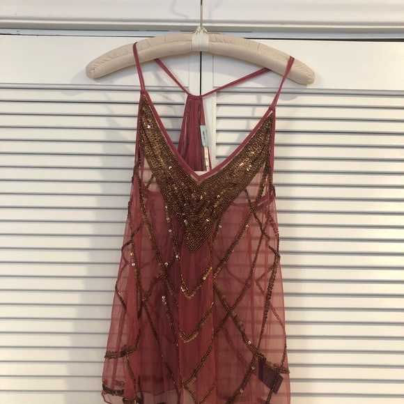 Kimchi Blue Tops - Urban Outfitters Kimchi Blu size lg Rose sheer racer back camisole with beading